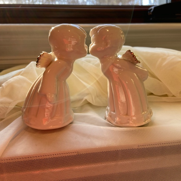 Formalities by Baum Brothers Kissing Angels Salt and Pepper Shakers - Picture 2 of 12